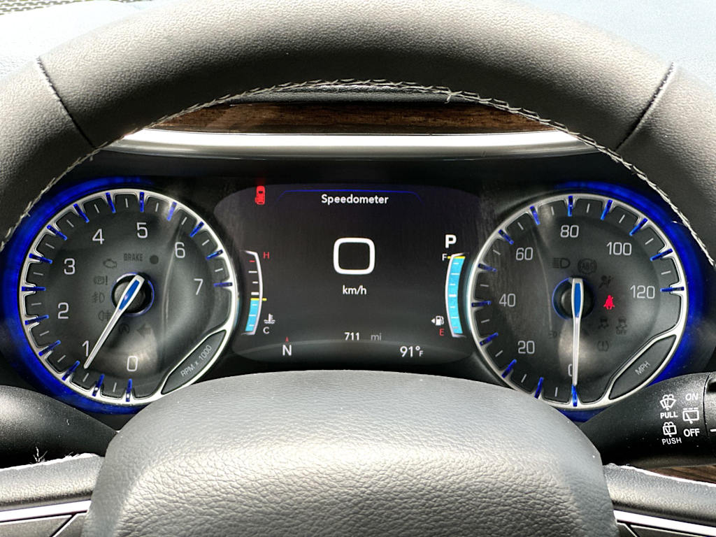 Thumbnail: 2023 Chrysler Pacifica - 14