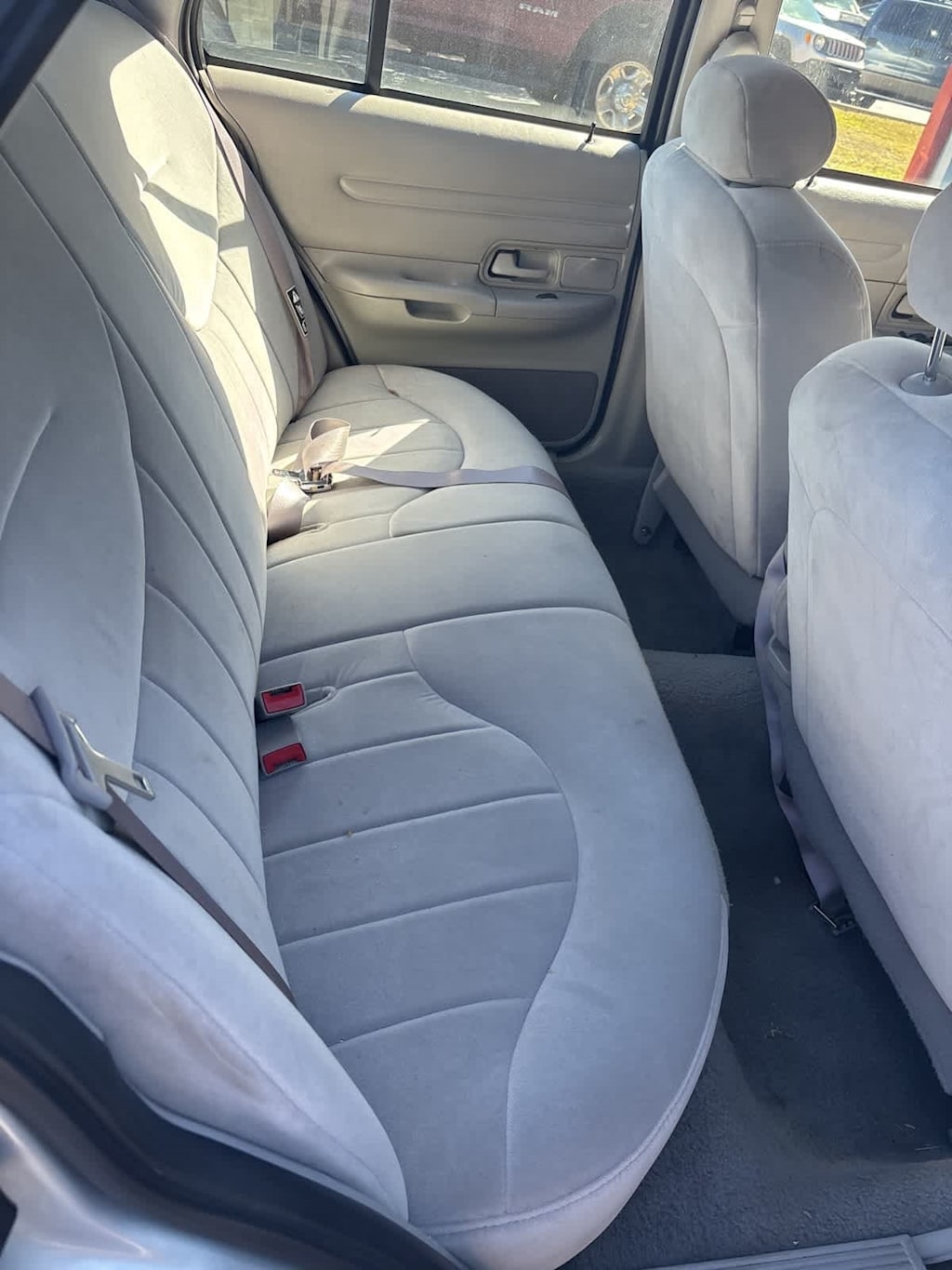 Thumbnail: 2001 Ford Crown Victoria - 6