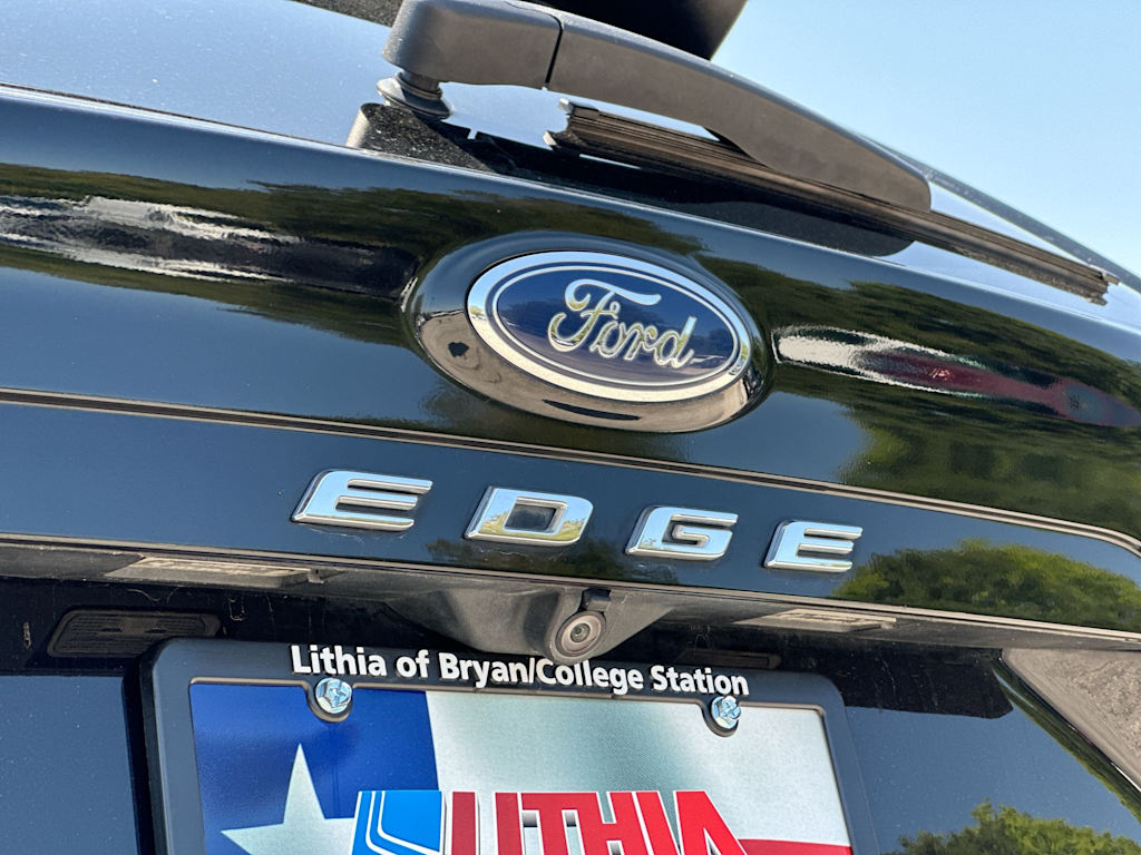 Thumbnail: 2022 Ford Edge - 7
