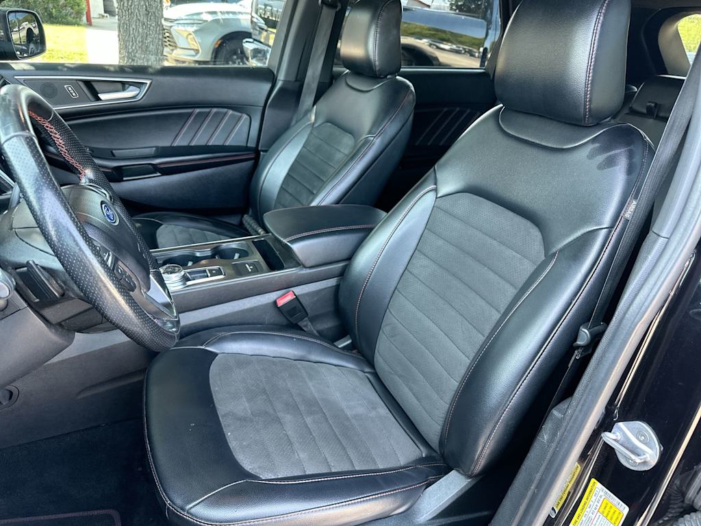 Thumbnail: 2022 Ford Edge - 10