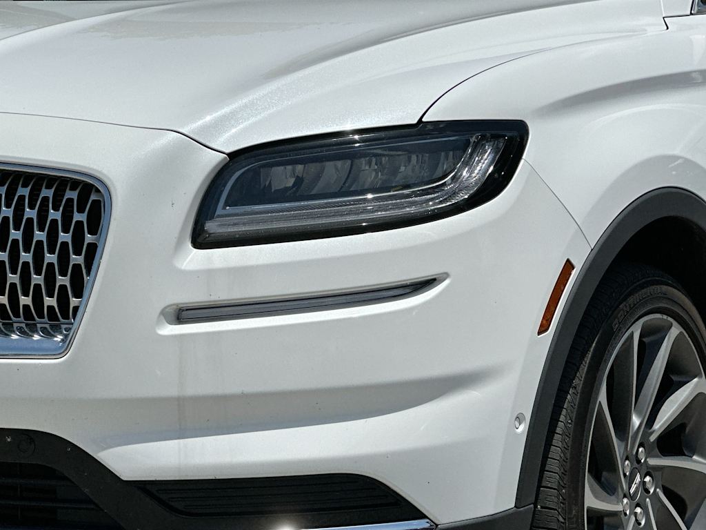 Thumbnail: 2022 Lincoln Nautilus - 27