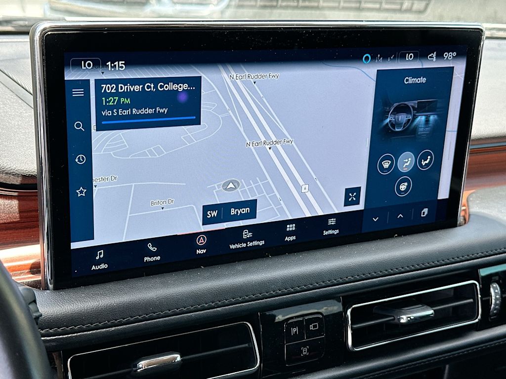 Thumbnail: 2022 Lincoln Nautilus - 13