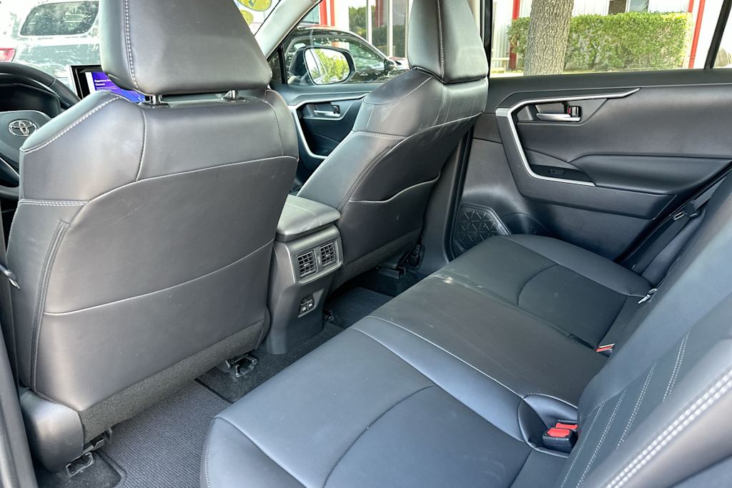 Thumbnail: 2023 Toyota RAV4 - 28