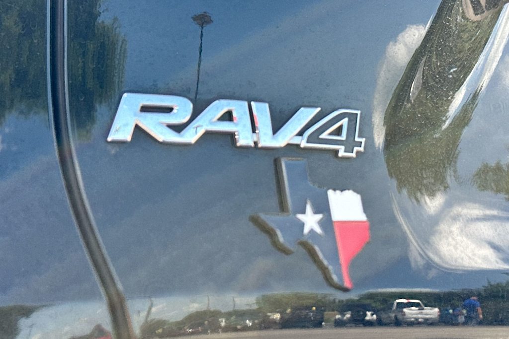 Thumbnail: 2023 Toyota RAV4 - 7