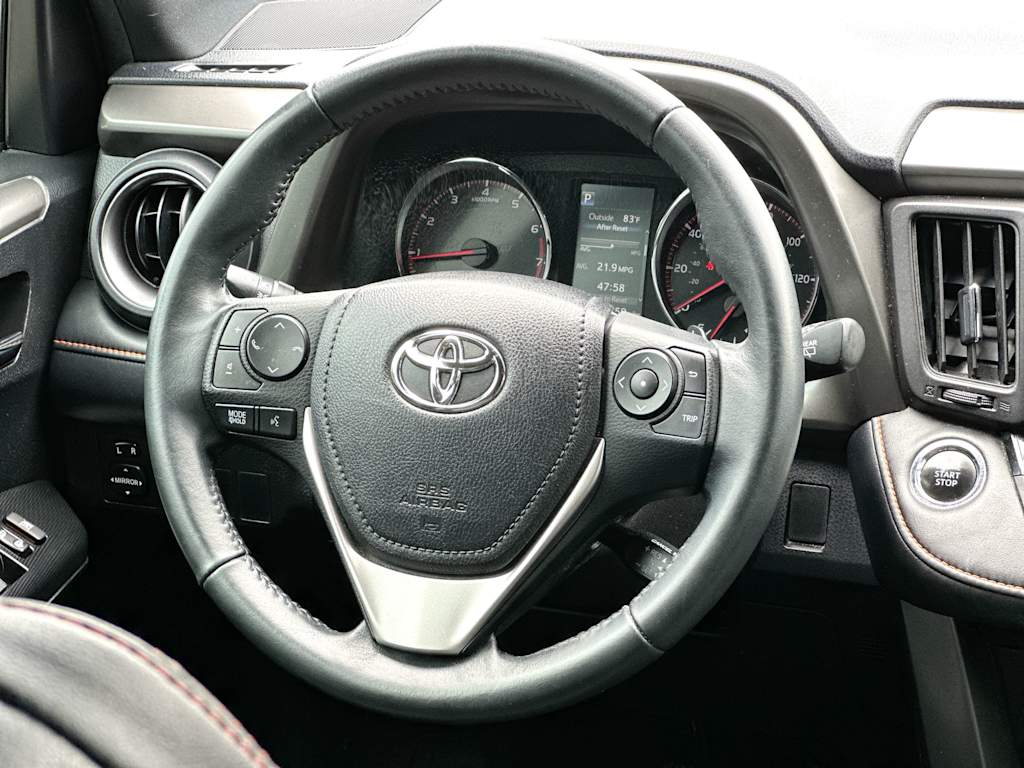 Thumbnail: 2016 Toyota RAV4 - 12