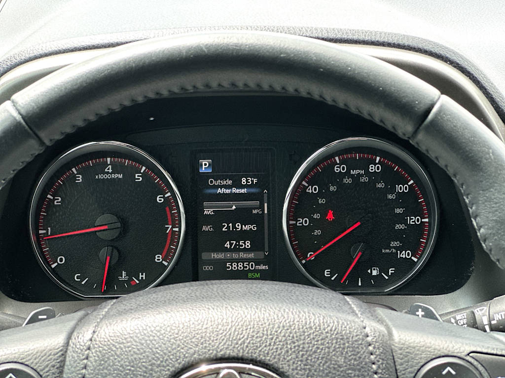 Thumbnail: 2016 Toyota RAV4 - 15
