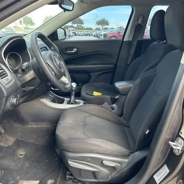 Thumbnail: 2018 Jeep Compass - 6