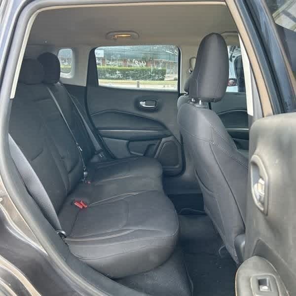 Thumbnail: 2018 Jeep Compass - 8