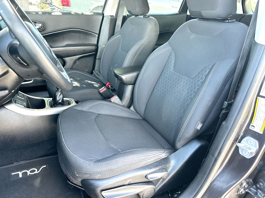 Thumbnail: 2019 Jeep Compass - 10