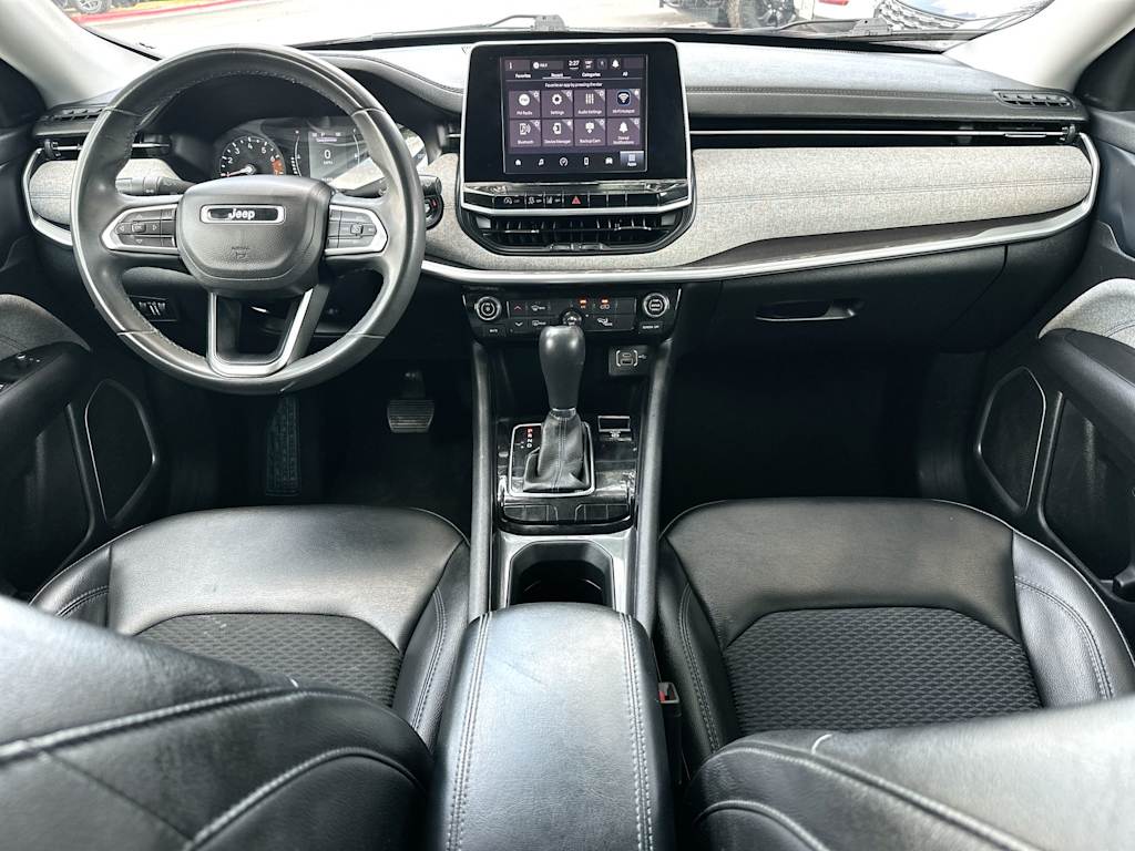 Thumbnail: 2022 Jeep Compass - 9
