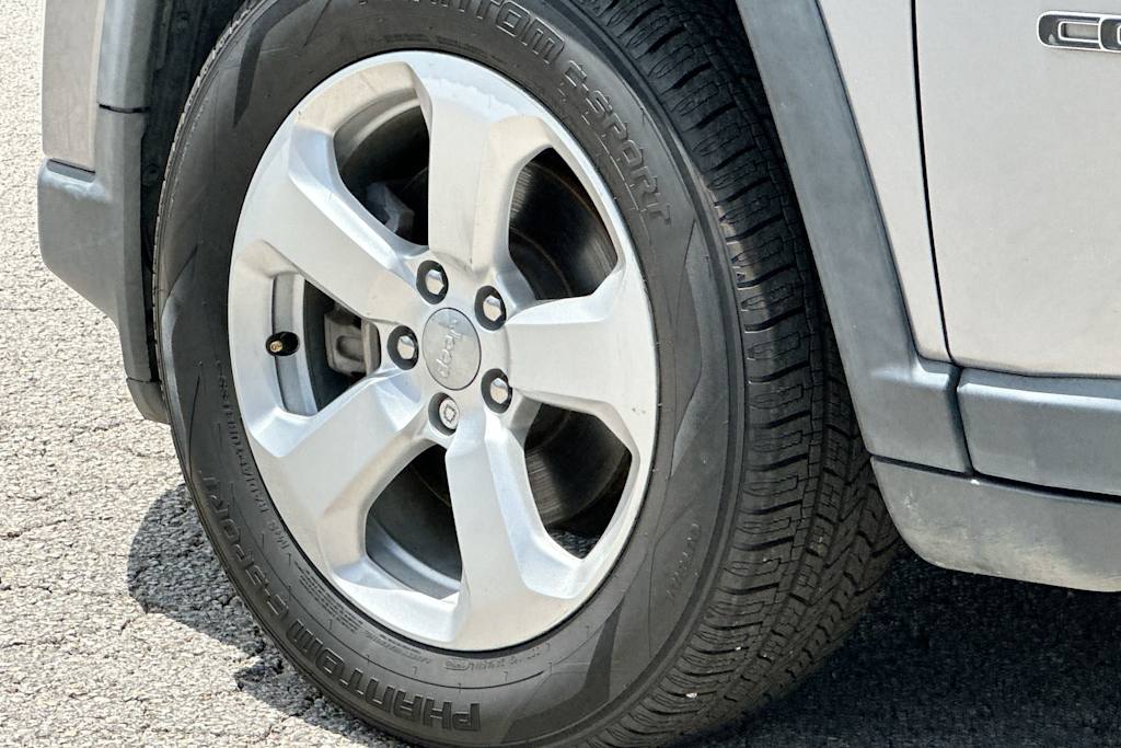Thumbnail: 2018 Jeep Compass - 8