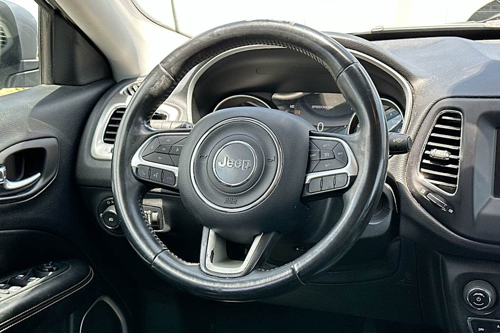 Thumbnail: 2018 Jeep Compass - 12