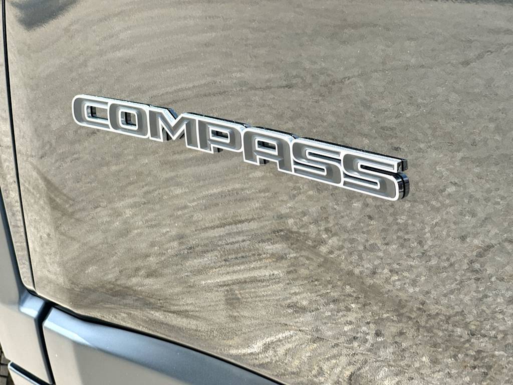 Thumbnail: 2022 Jeep Compass - 7