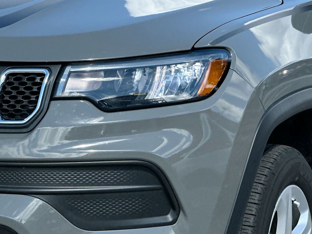 Thumbnail: 2023 Jeep Compass - 26