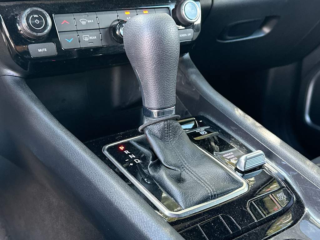 Thumbnail: 2023 Jeep Compass - 14