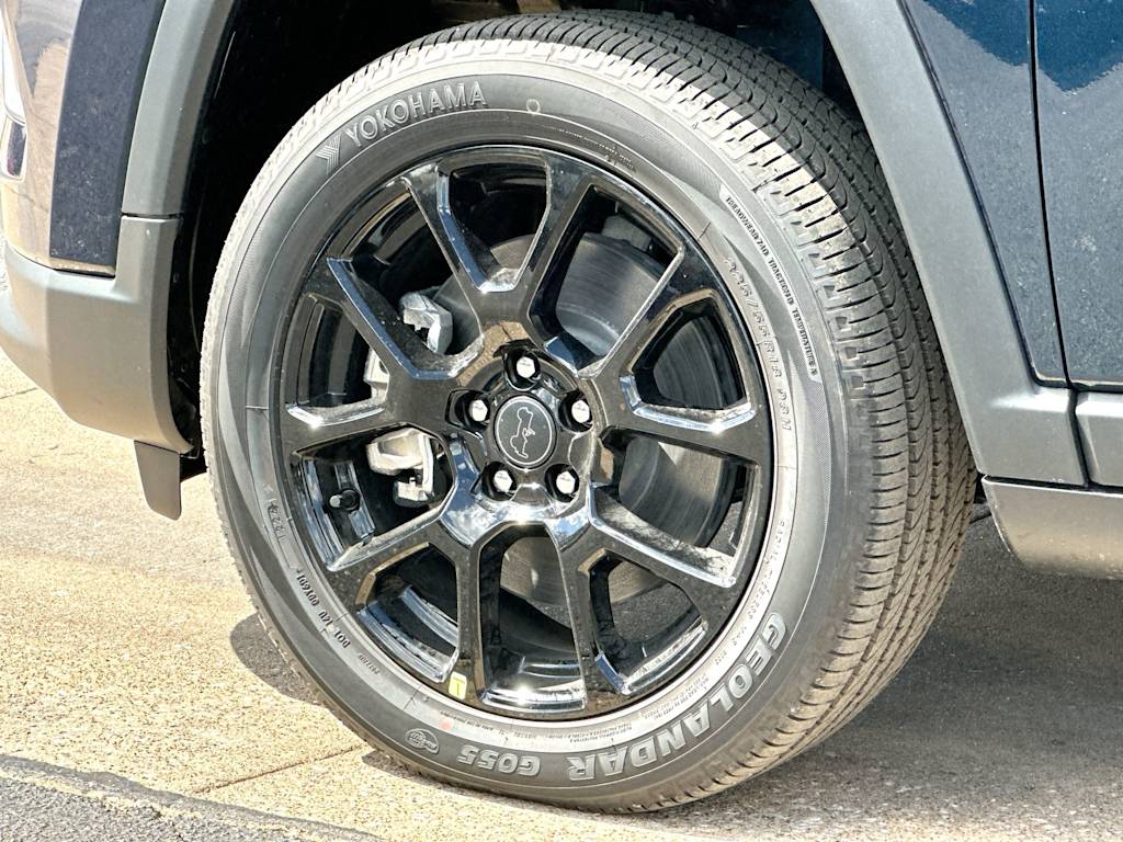 Thumbnail: 2026 Jeep Compass - 8