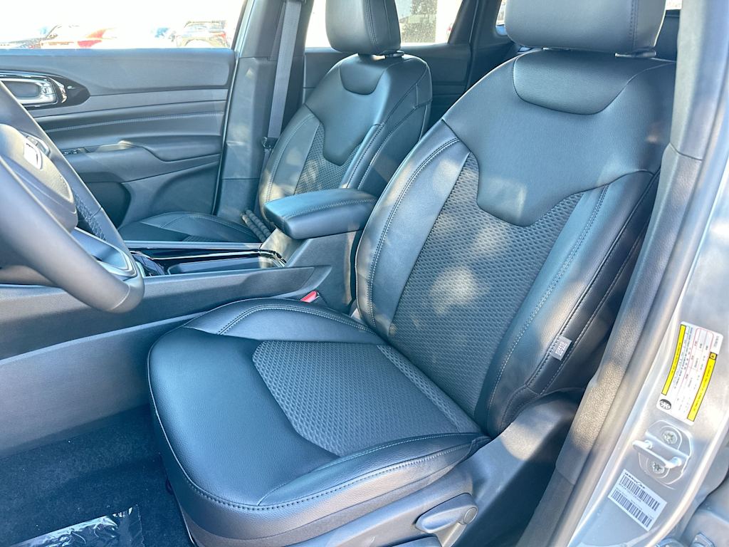 Thumbnail: 2026 Jeep Compass - 10