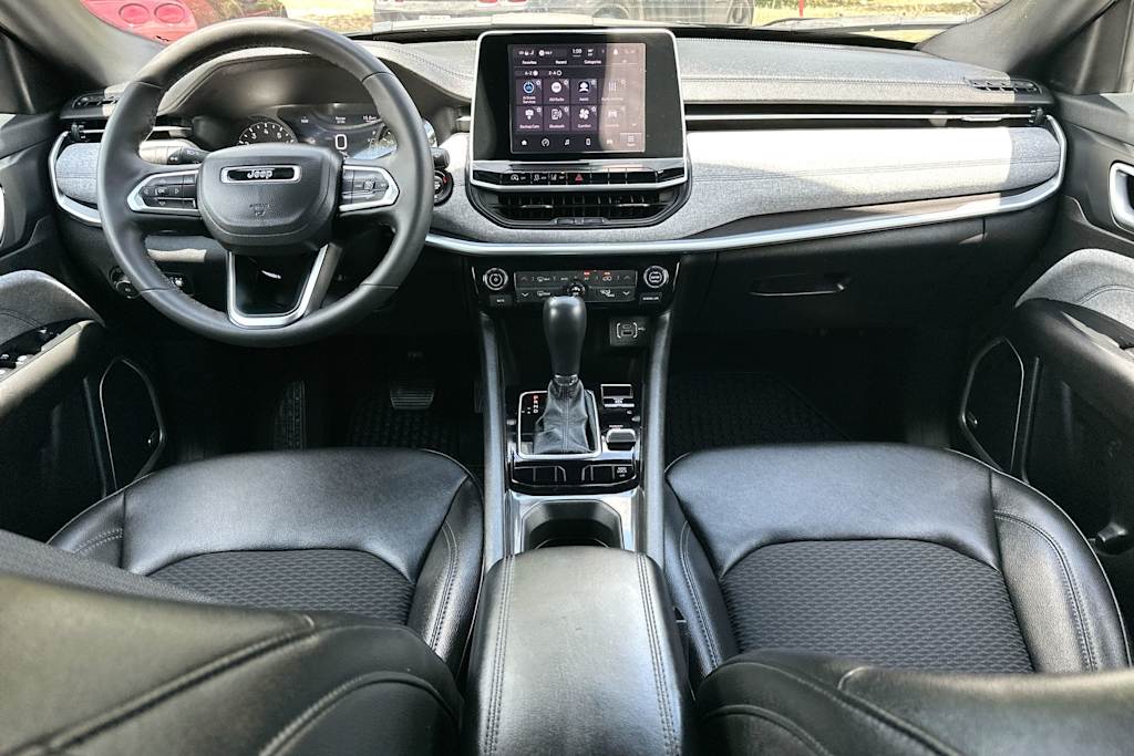 Thumbnail: 2025 Jeep Compass - 9