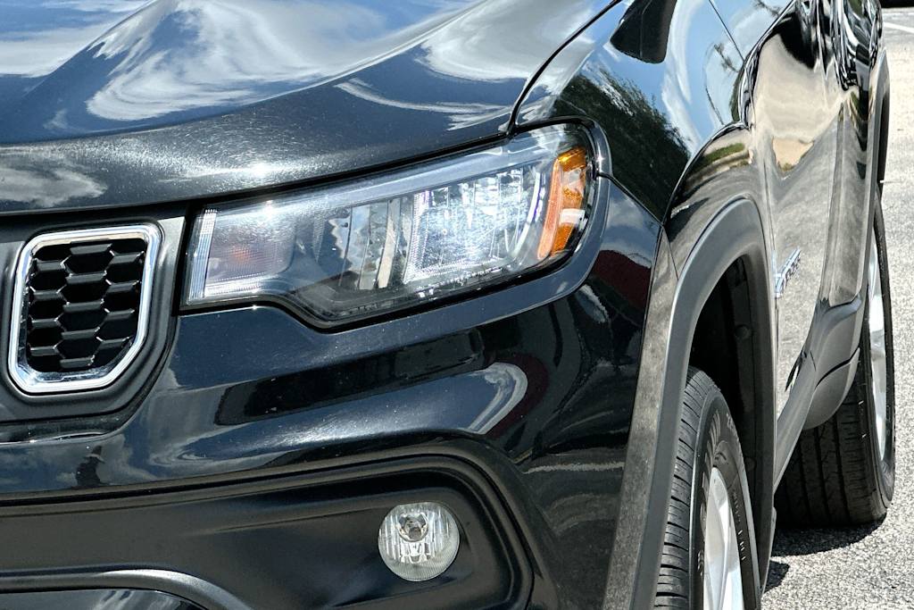 Thumbnail: 2025 Jeep Compass - 27