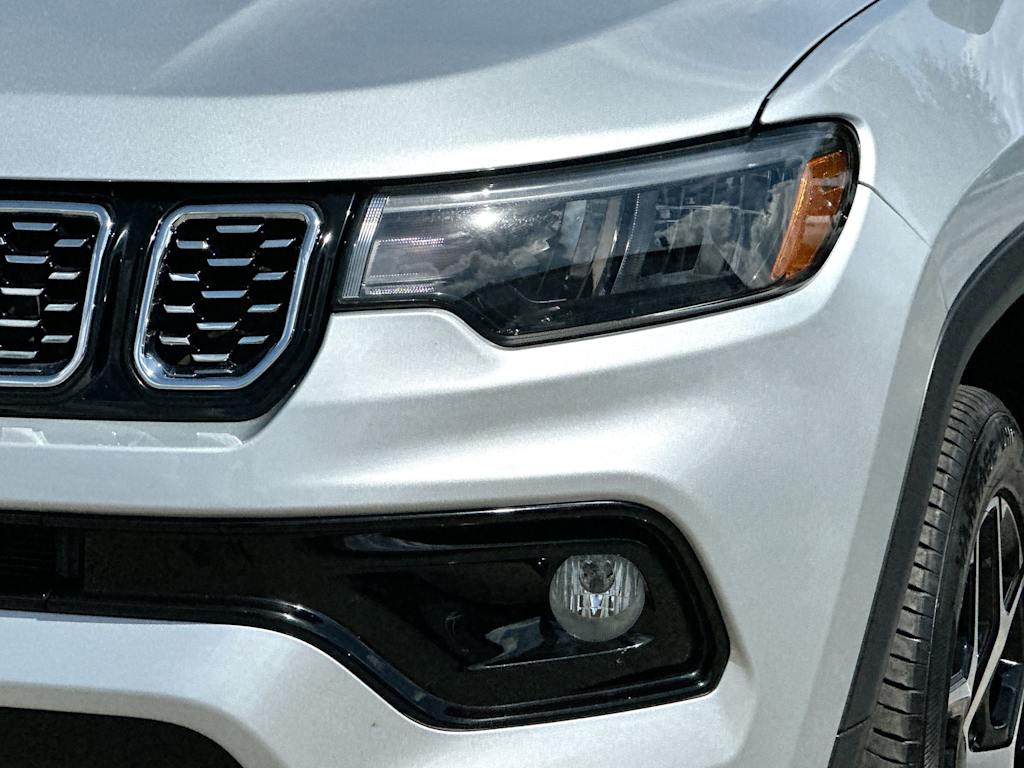 Thumbnail: 2025 Jeep Compass - 27