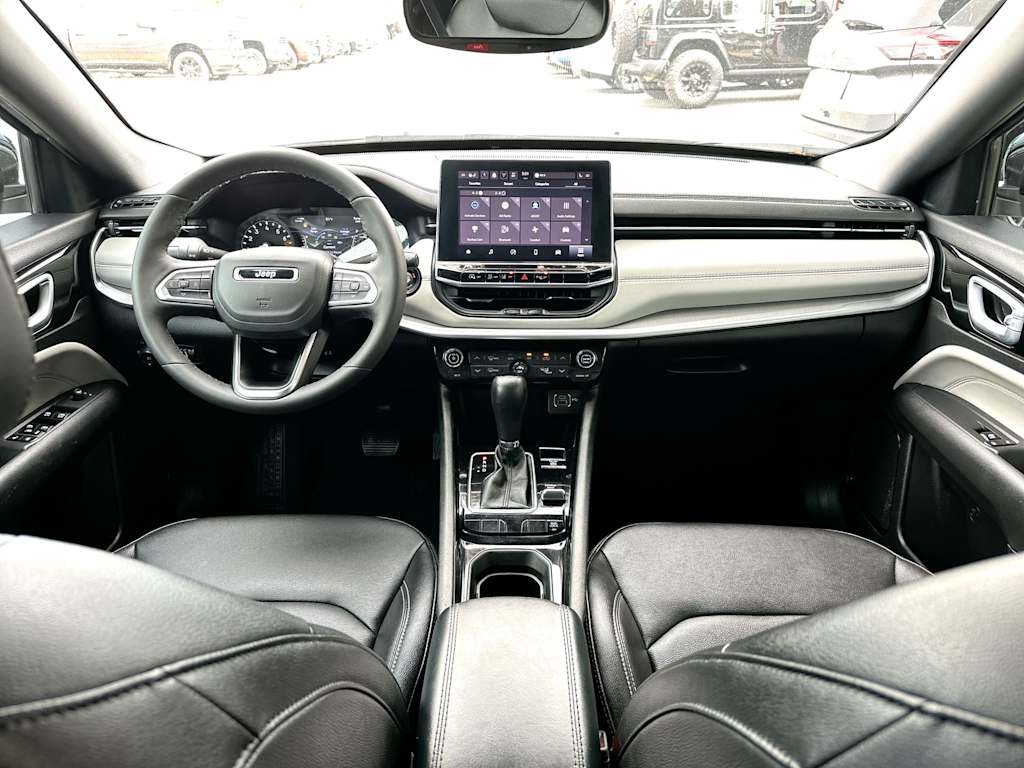 Thumbnail: 2025 Jeep Compass - 9