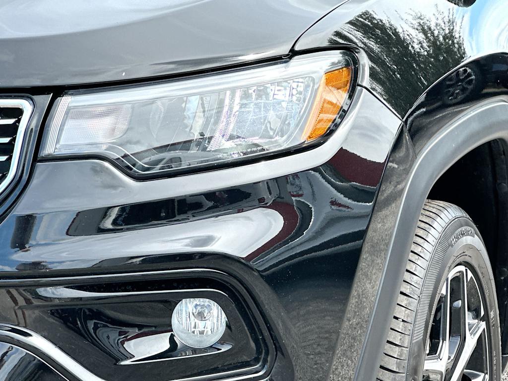 Thumbnail: 2025 Jeep Compass - 27