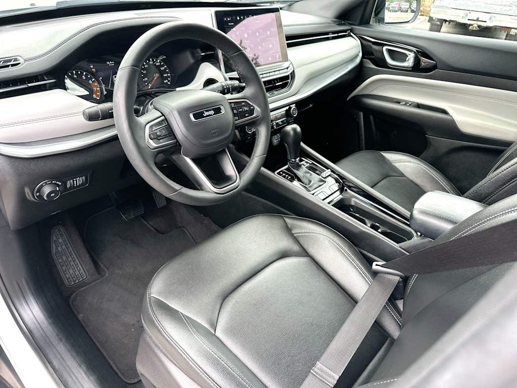 Thumbnail: 2025 Jeep Compass - 2