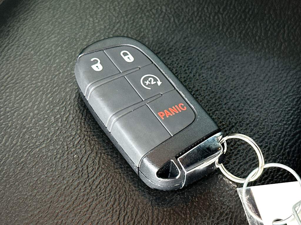 Thumbnail: 2025 Jeep Compass - 17
