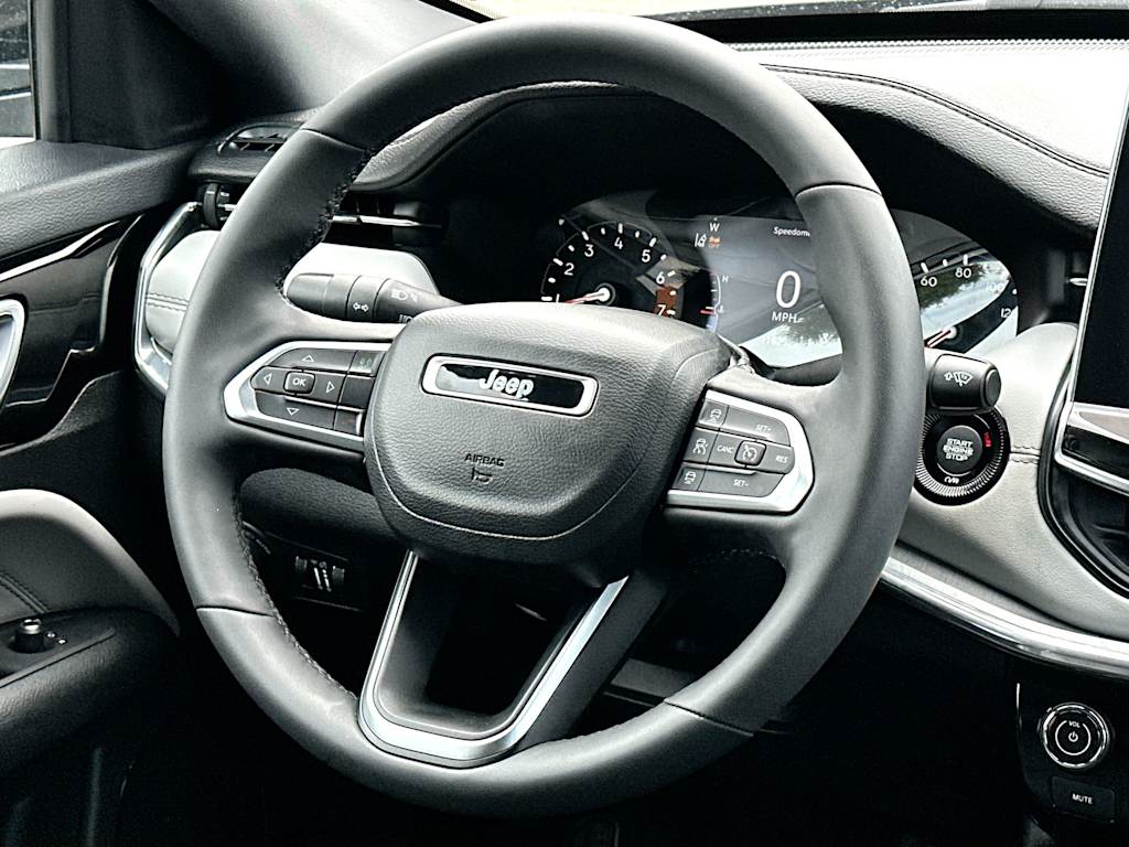 Thumbnail: 2023 Jeep Compass - 12