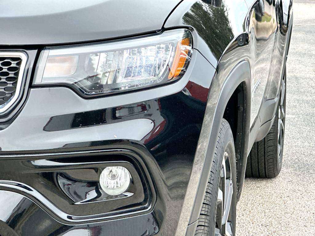 Thumbnail: 2023 Jeep Compass - 27