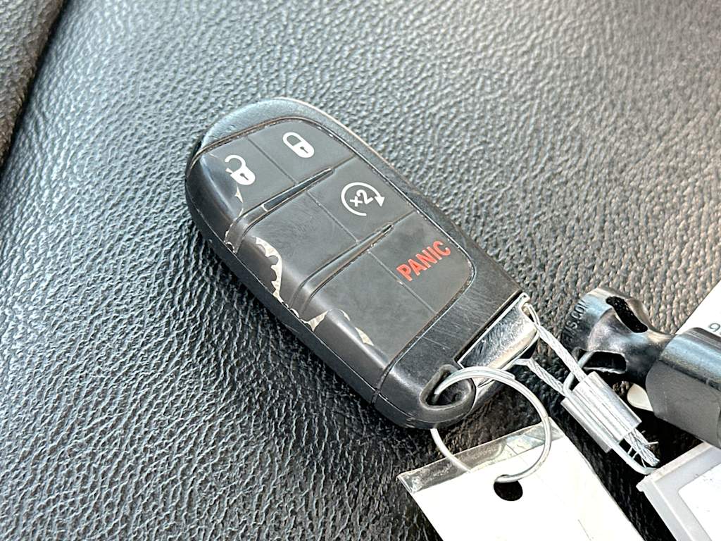 Thumbnail: 2025 Jeep Compass - 17