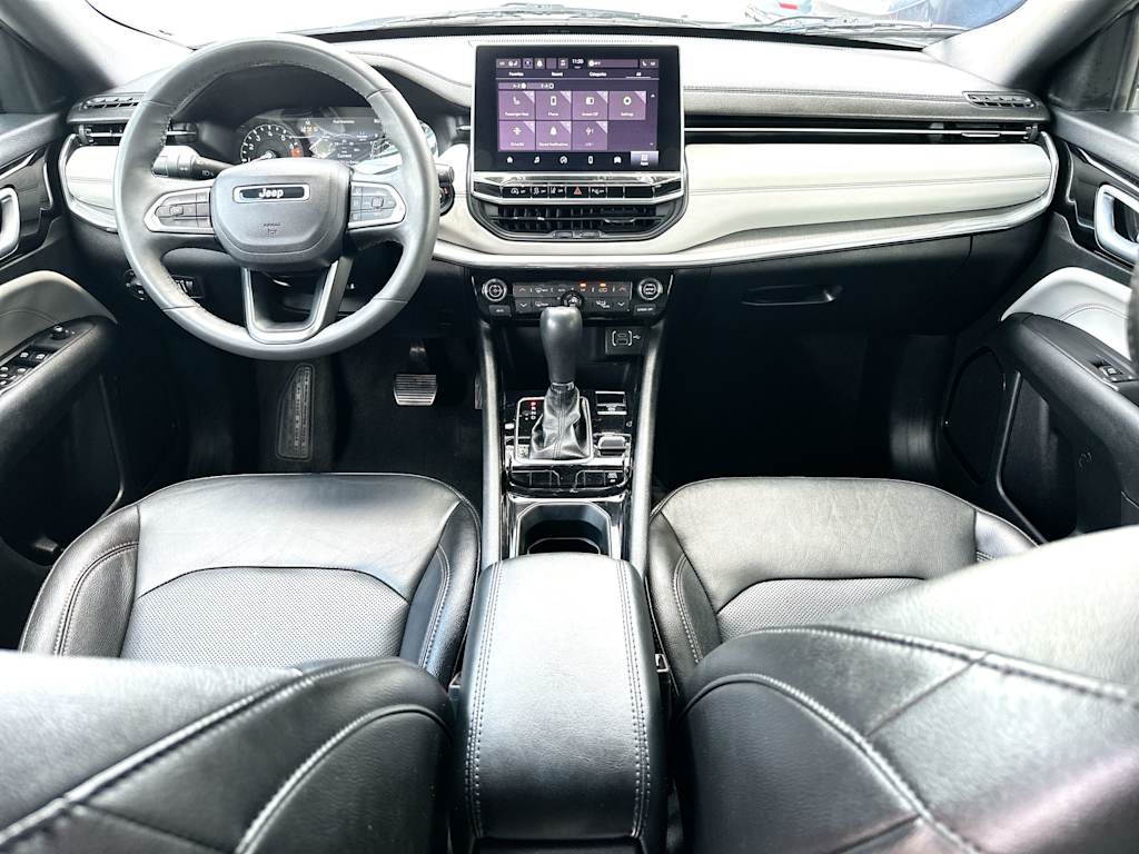 Thumbnail: 2023 Jeep Compass - 9