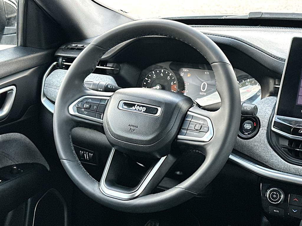 Thumbnail: 2023 Jeep Compass - 12