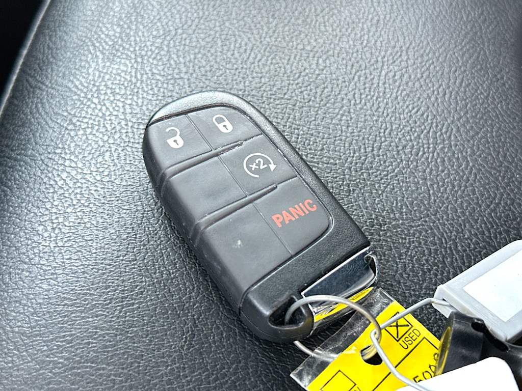 Thumbnail: 2023 Jeep Compass - 17