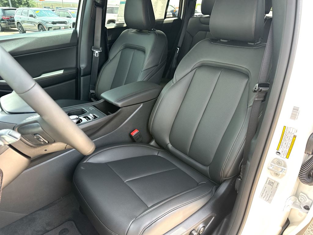 Thumbnail: 2026 Jeep Cherokee - 10