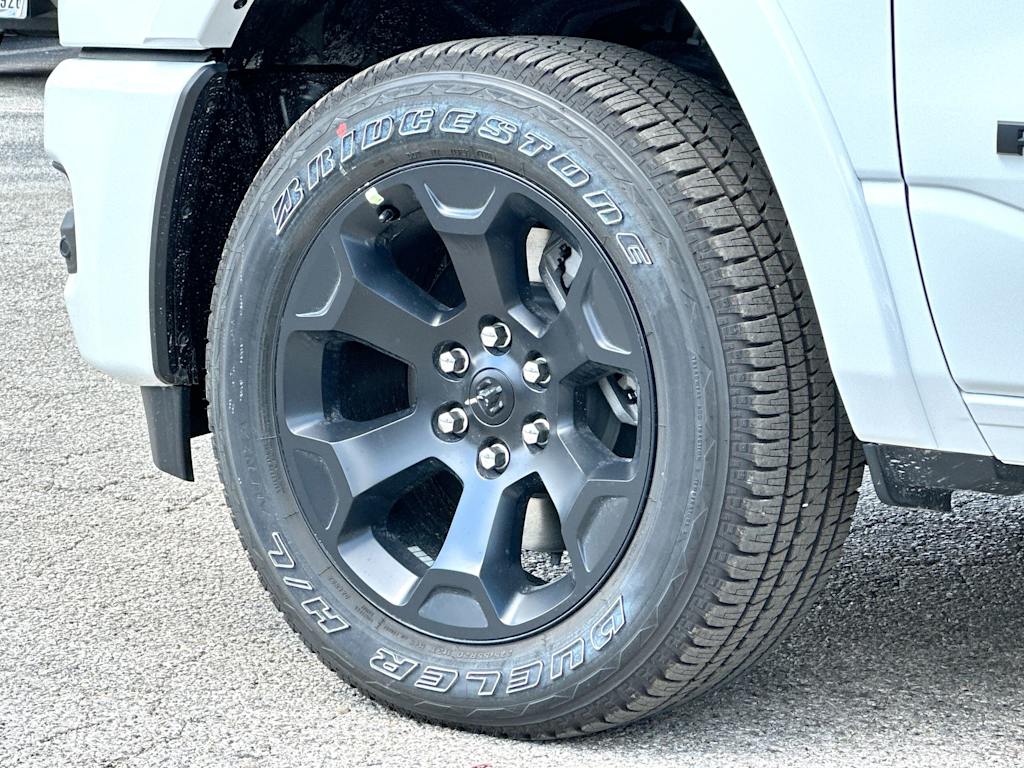 Thumbnail: 2026 RAM 1500 - 8