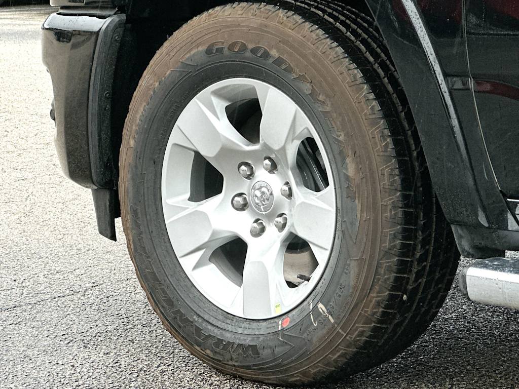Thumbnail: 2026 RAM 1500 - 8