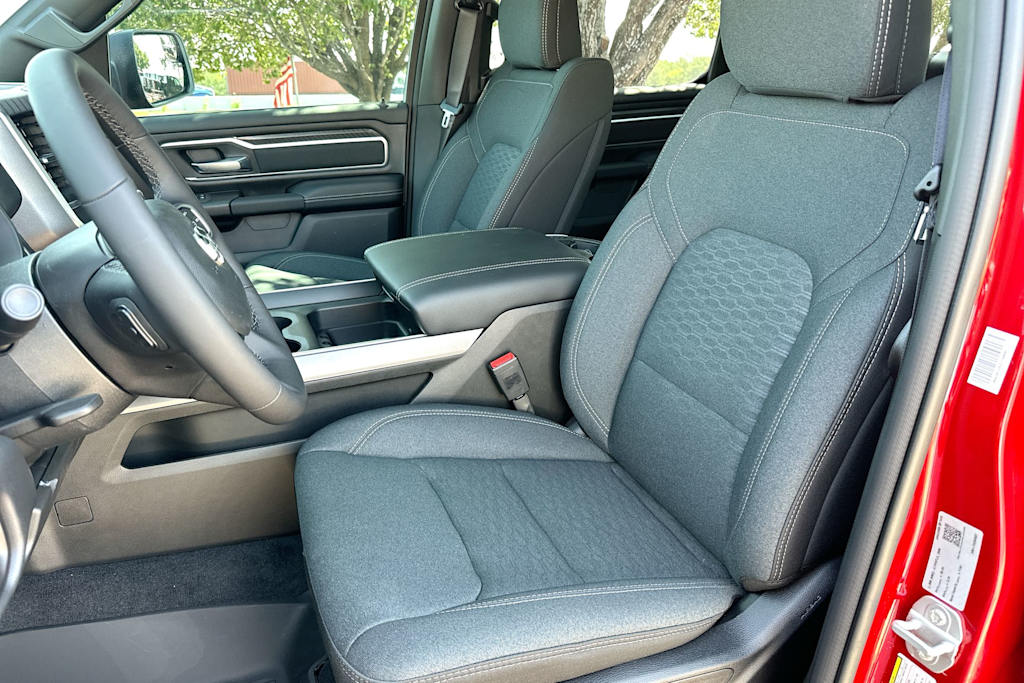 Thumbnail: 2026 RAM 1500 - 10