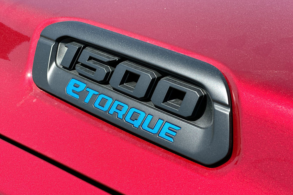 Thumbnail: 2026 RAM 1500 - 7