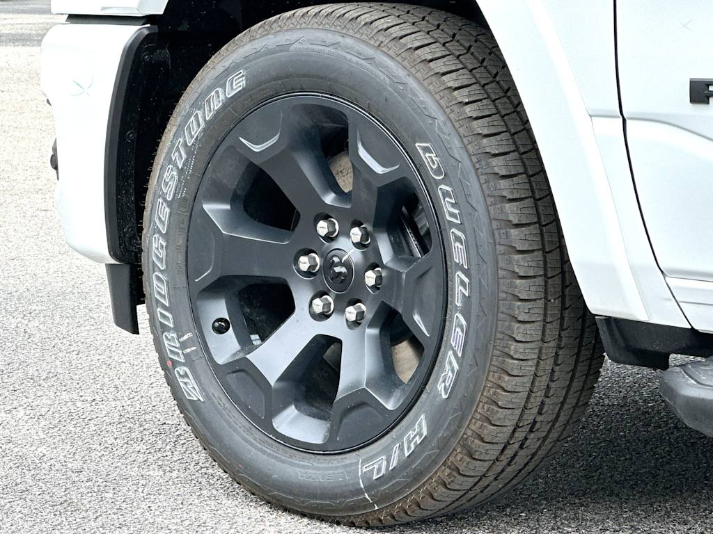 Thumbnail: 2026 RAM 1500 - 8