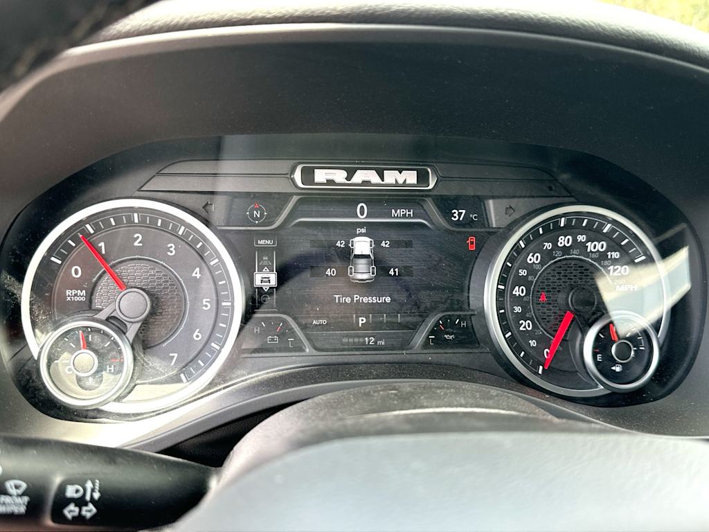 Thumbnail: 2026 RAM 1500 - 14