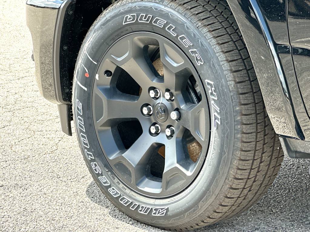 Thumbnail: 2026 RAM 1500 - 8