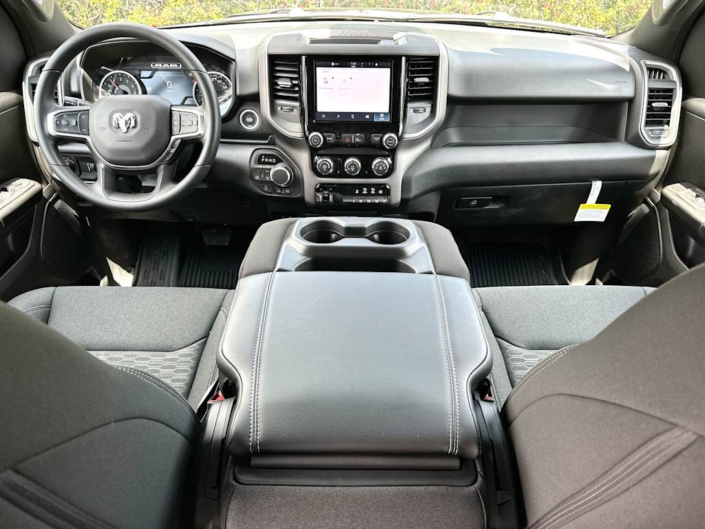 Thumbnail: 2026 RAM 1500 - 9