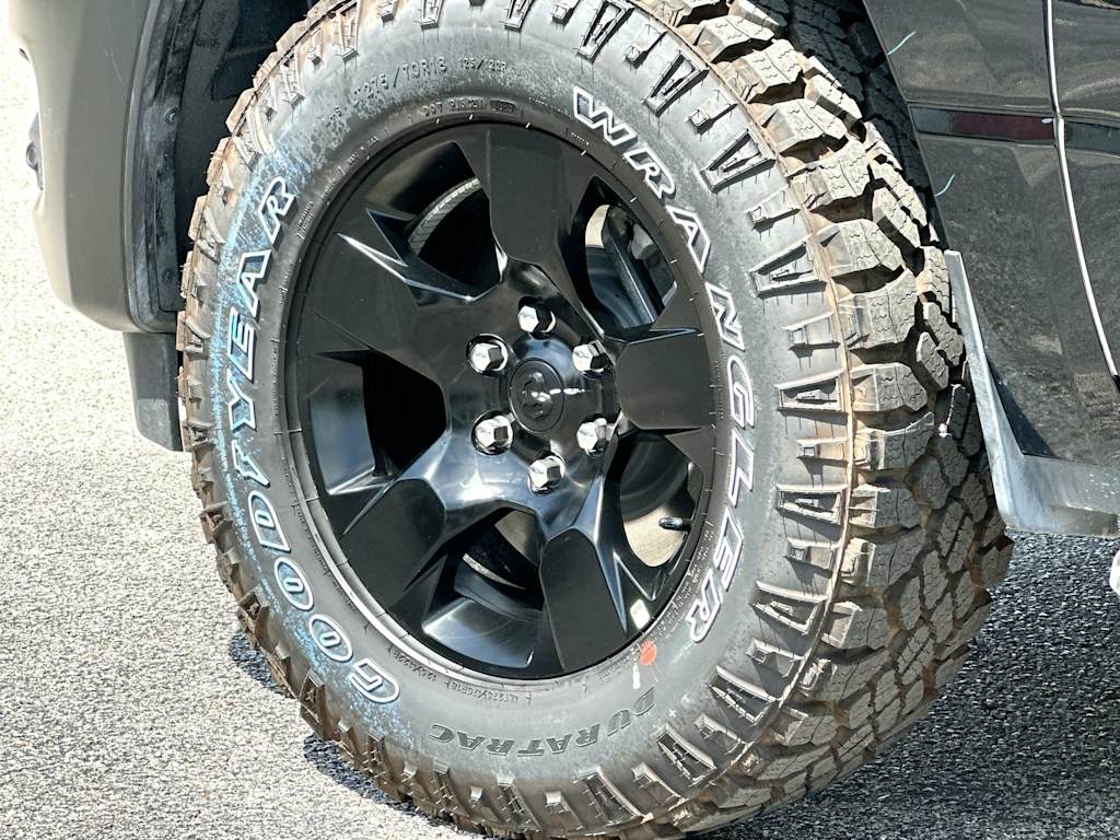 Thumbnail: 2026 RAM 1500 - 8