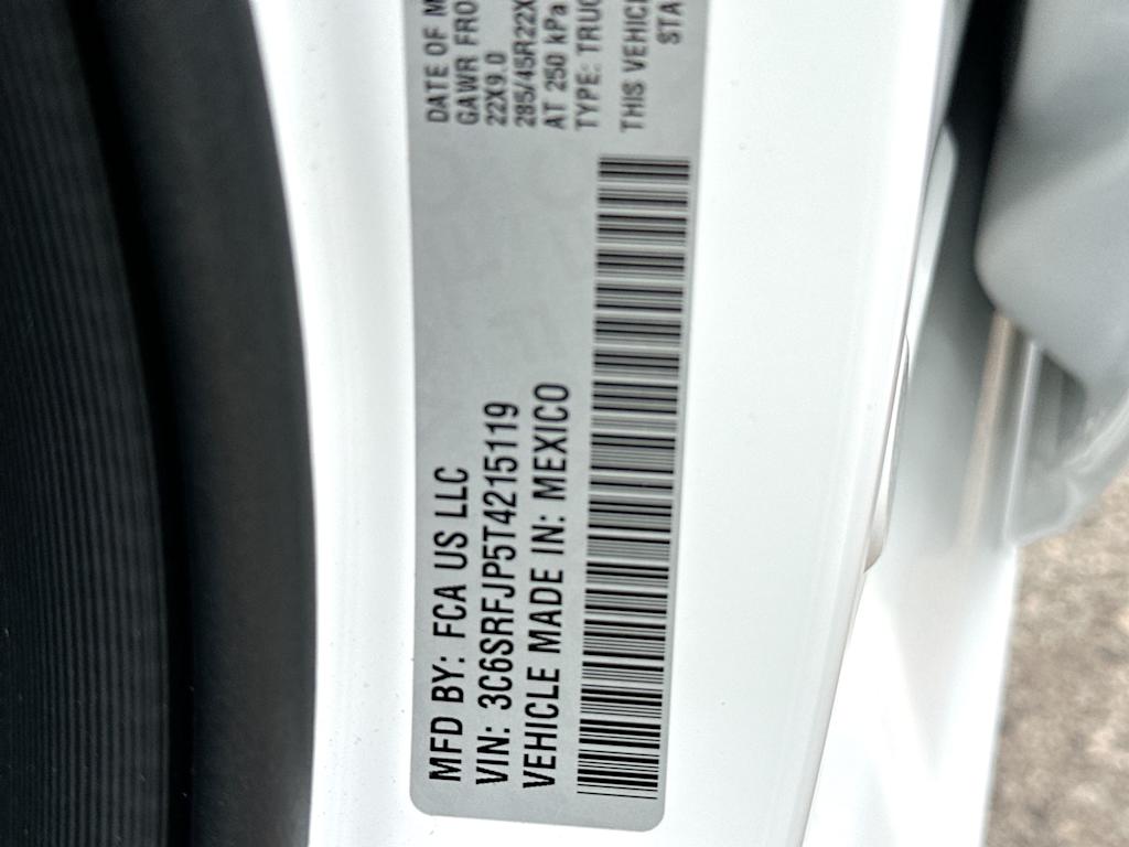 Thumbnail: 2026 RAM 1500 - 17