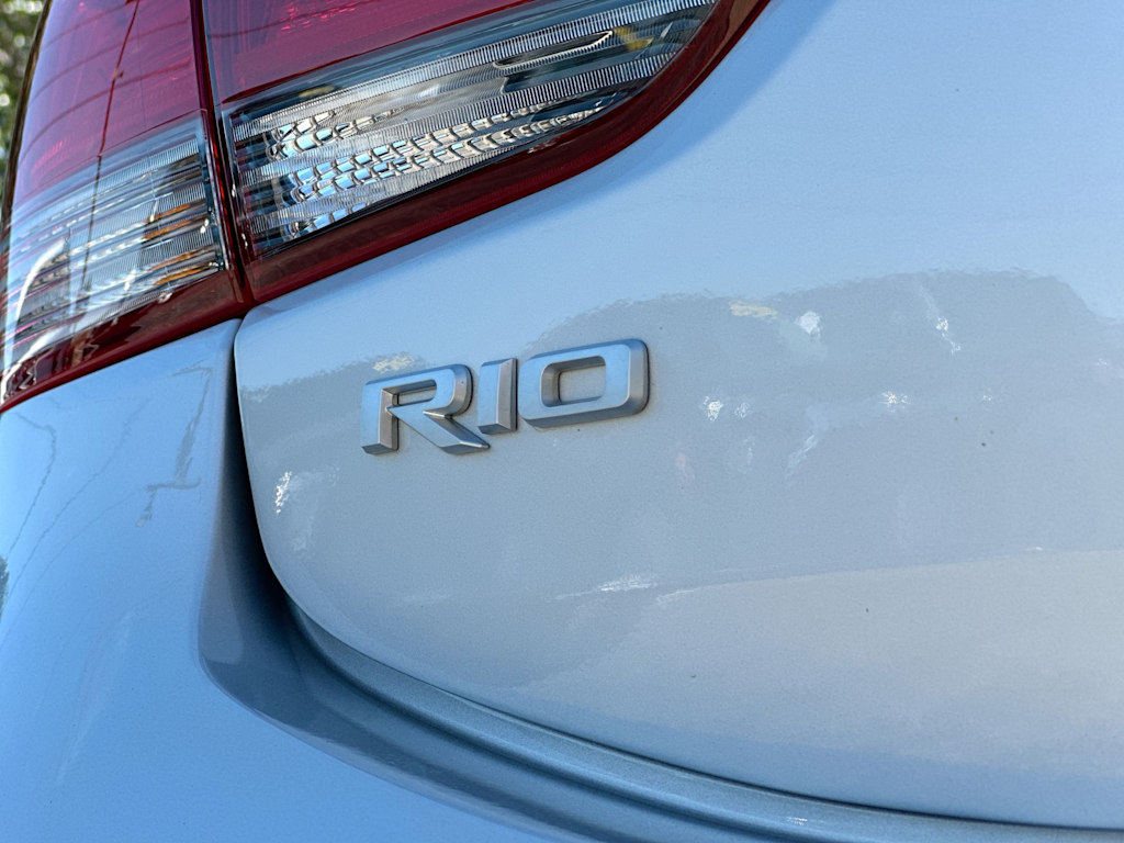Thumbnail: 2023 Kia Rio - 7