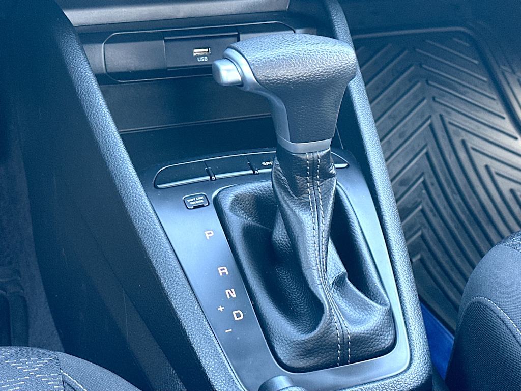 Thumbnail: 2023 Kia Rio - 14