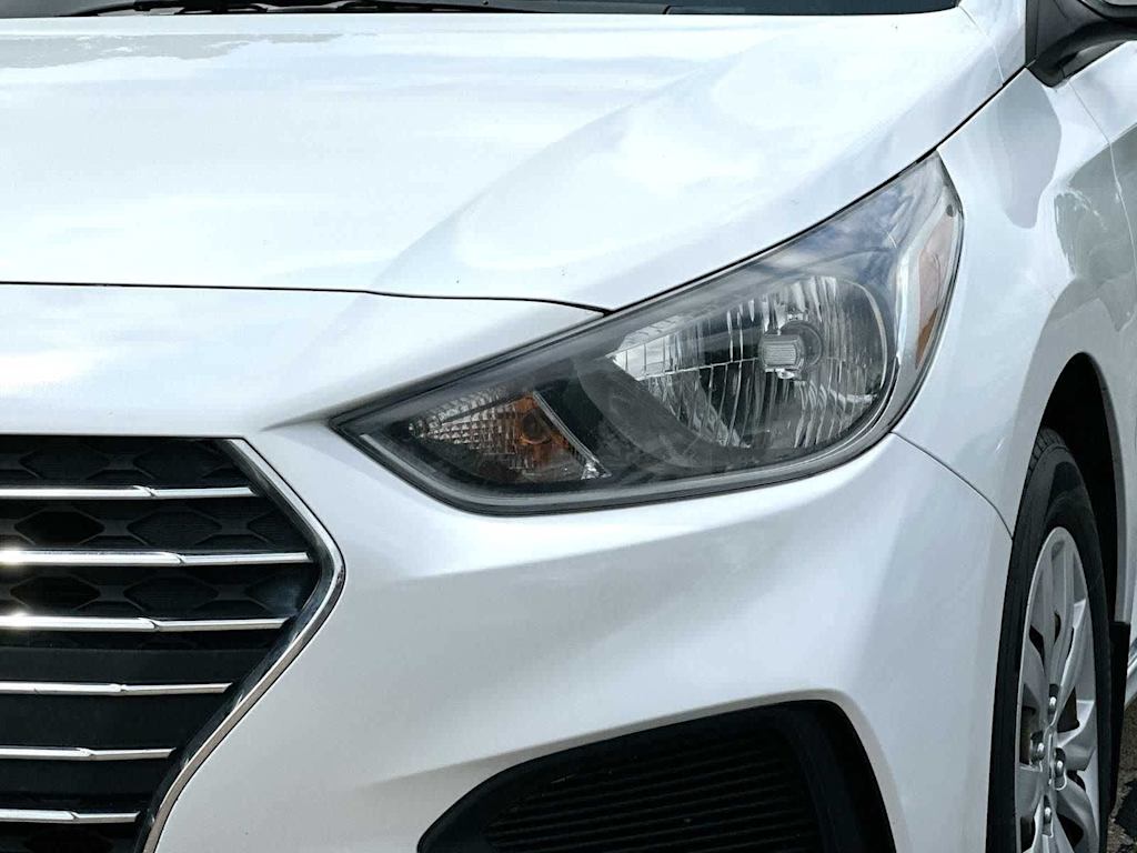 Thumbnail: 2022 Hyundai Accent - 25