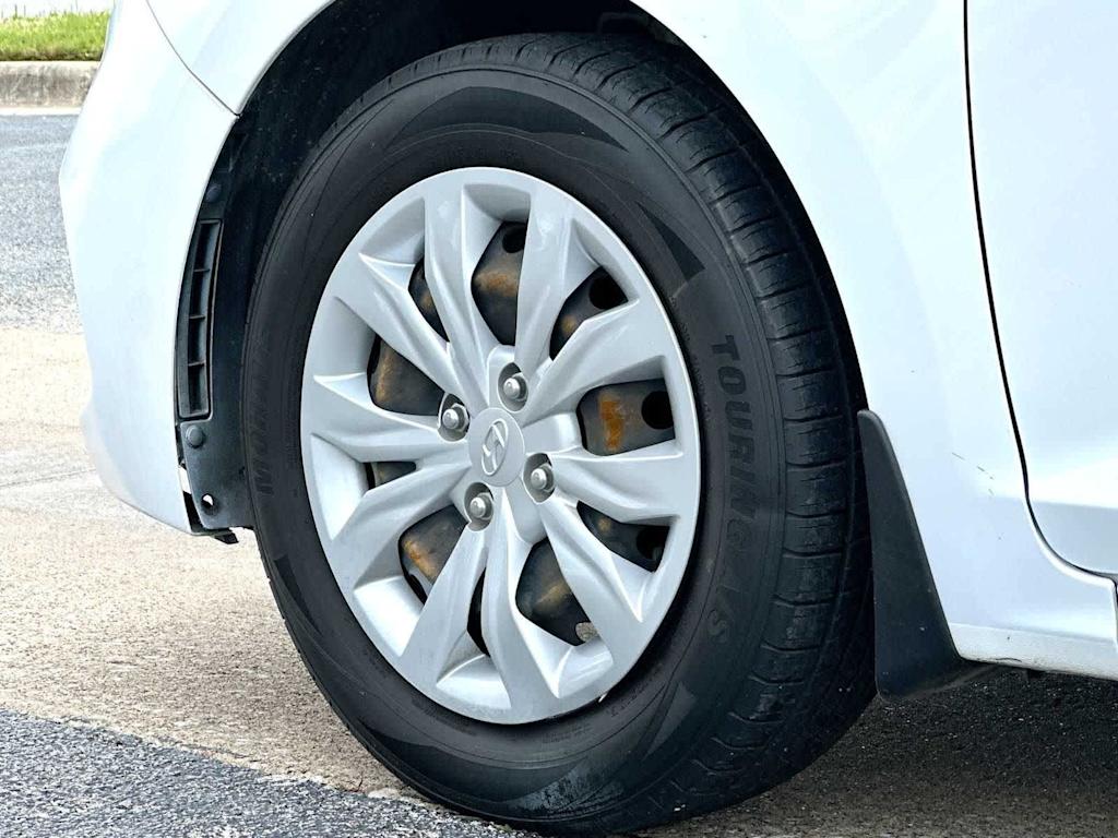 Thumbnail: 2022 Hyundai Accent - 7