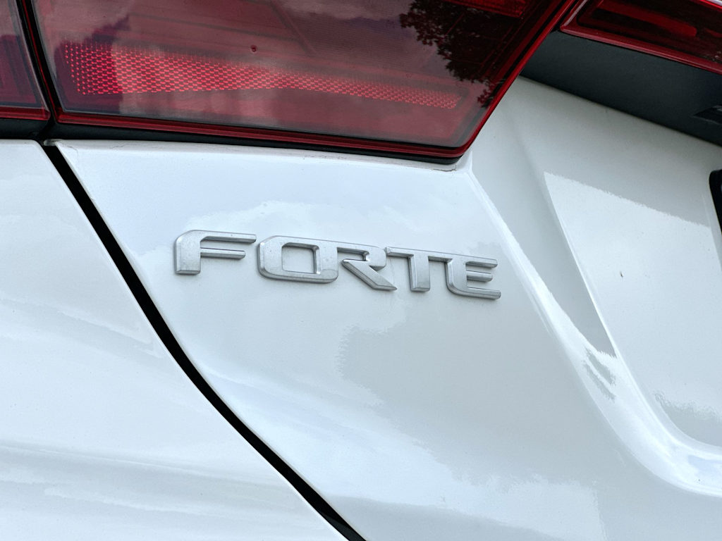 Thumbnail: 2024 Kia Forte - 7